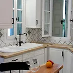 Lithi Stylish Apartments- Eco Luxury شقة *