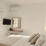 Lithi Stylish Apartments- Eco Luxury アパート トリピティ